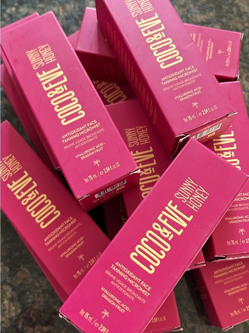 COCO & EVE Antioxidant Face Tanning Micromist — Vibrant Pink